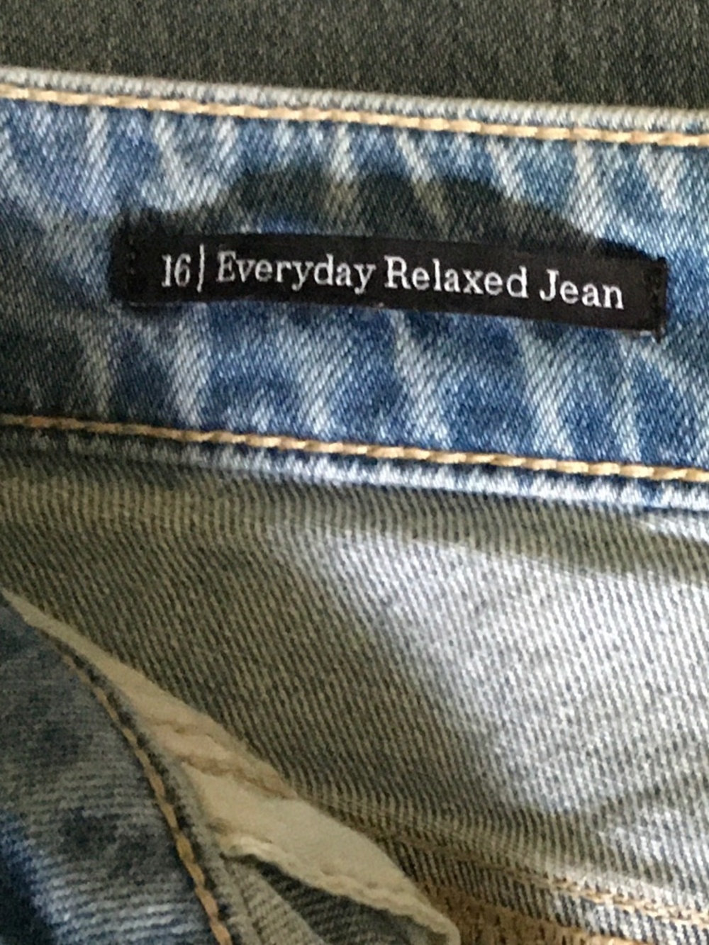 Talbots Everyday Relaxed Jean size 16 cotton Lycra light wash - Picture 5 of 5
